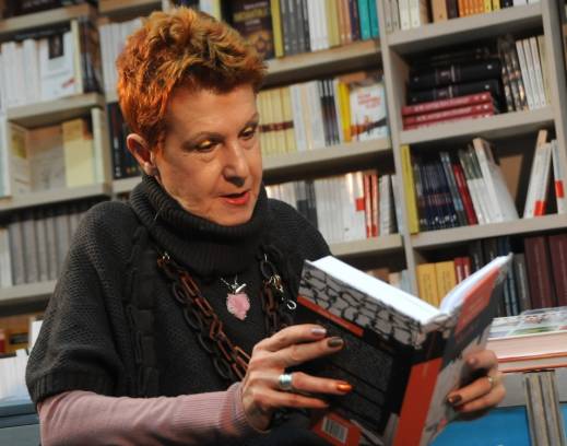 Silvia Monros Stojaković, Skolice, Hulio Kortasar