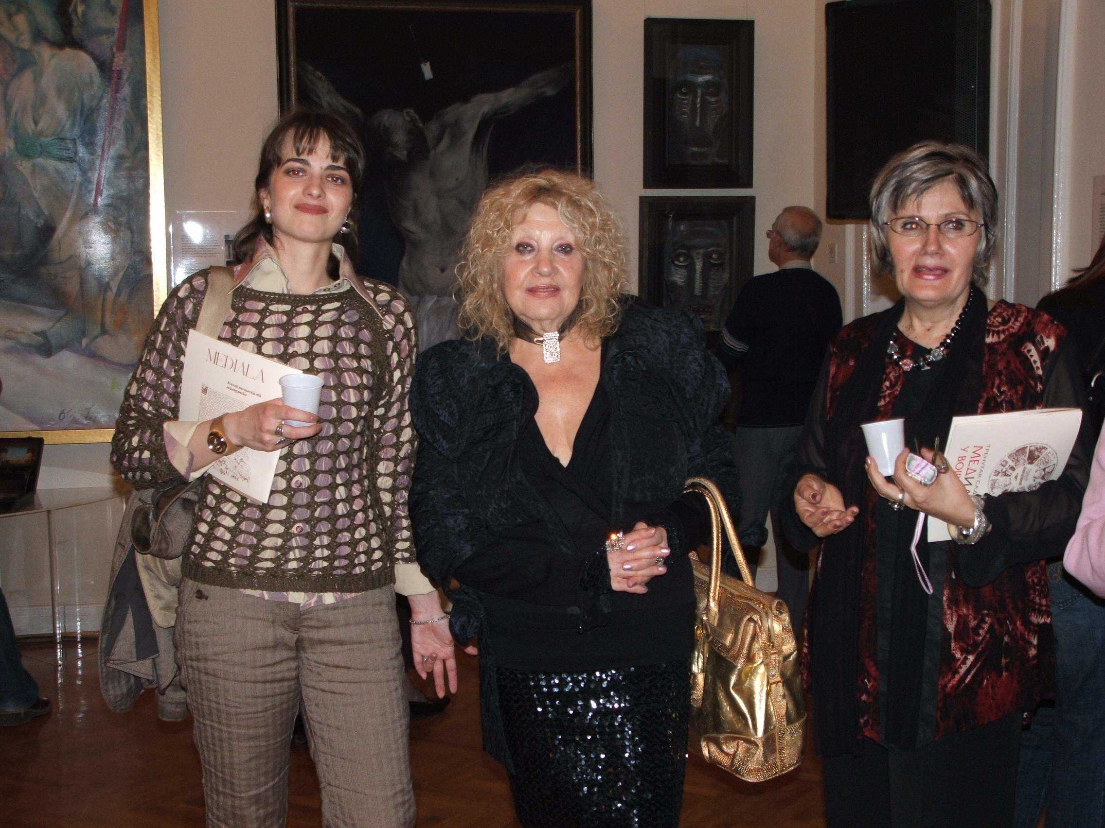 Dragana Bedov, Olja Ivanjicki i Slavica Ilin, NOvi Sad