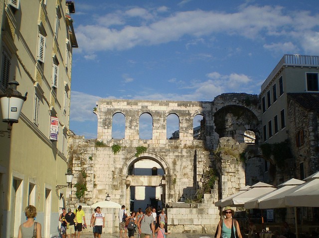 Peristil, Split, Ivana Rezek