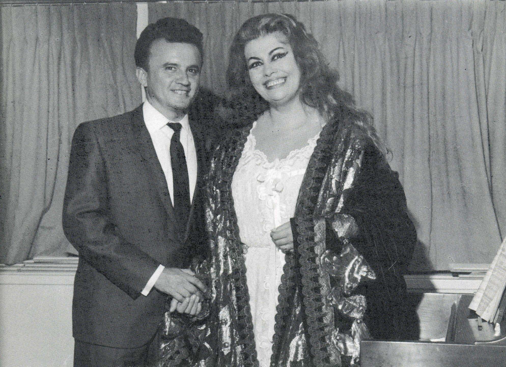 Biserka Cvejic sa muzem Avant Art MagazinAvant Art Magazin Mobile