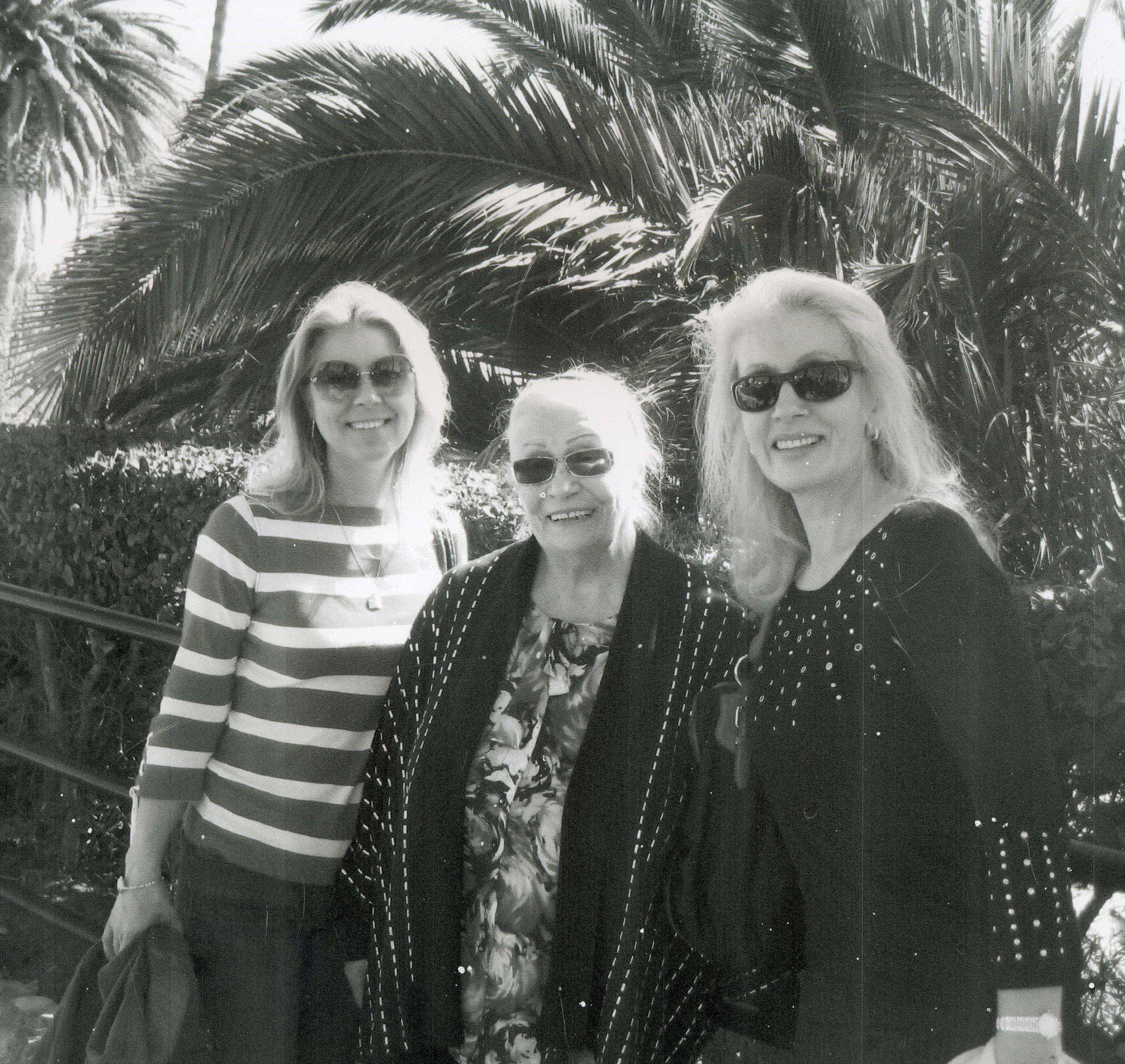 Milena Kitic i profesorka Biserka Cvejic, i dubravka zubović