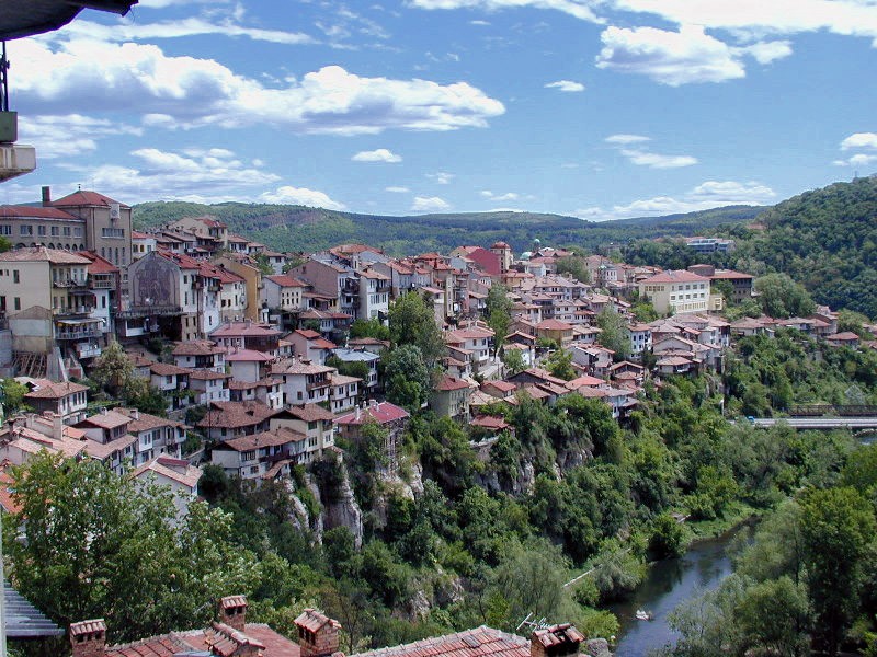 Veliko Trnovo (Tarnovo), Bugarska, foto Nikola Gruev, via Wikipedia