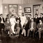 Grupni portret izlagača na Prvoj izložbi Srpskog umetničkog udruženja, Beograd (1908)