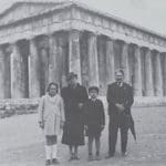 Veselin Čajkanović sa porodicom u Atini